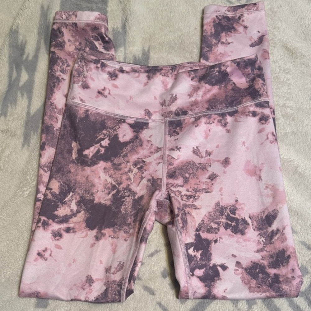 Athleta girls, high rise printed chit chat tight Leggings pink and purple